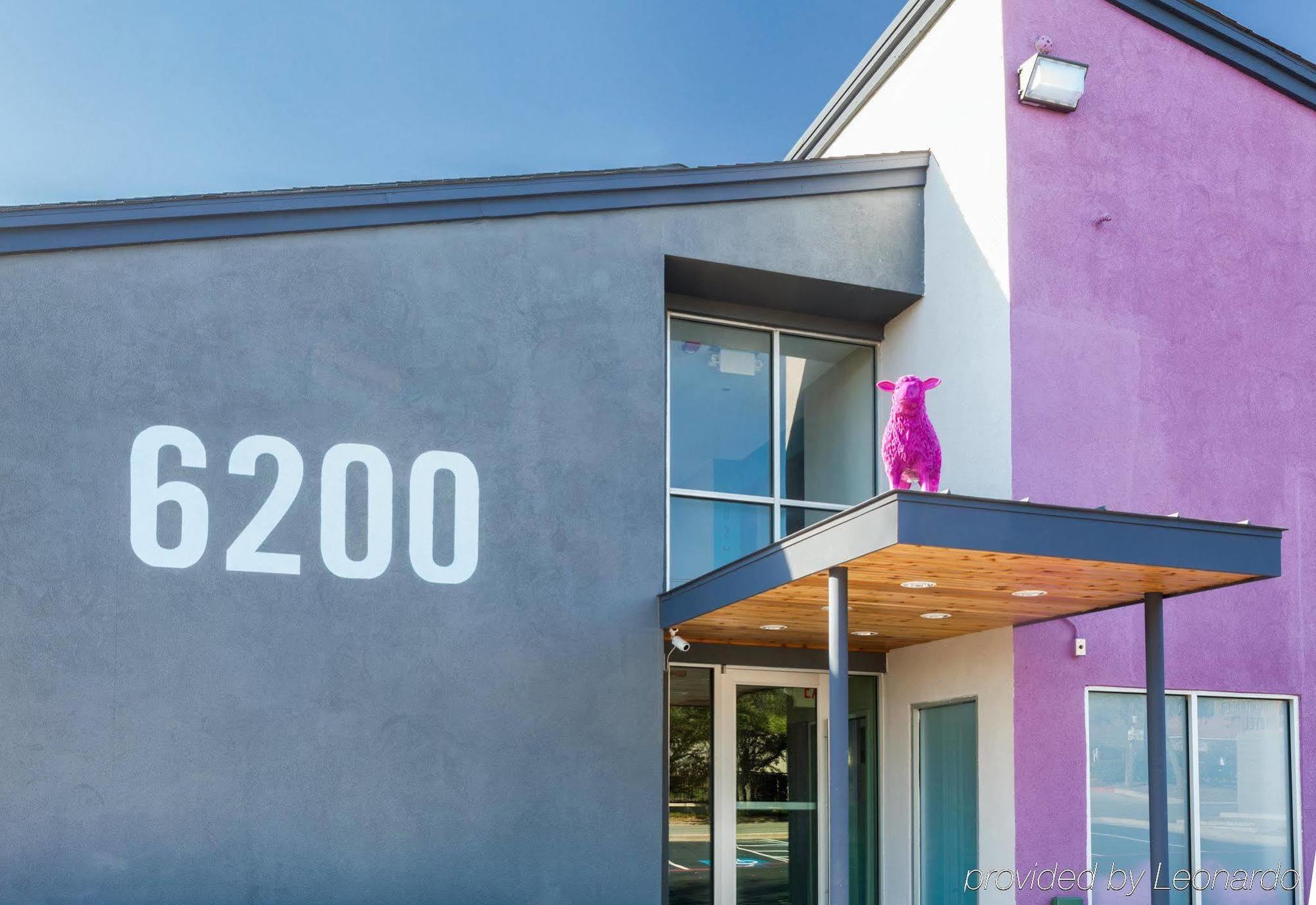 Aae Austin'S Travelodge Eksteriør bilde